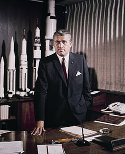 Wernher von Braun (parafraz)